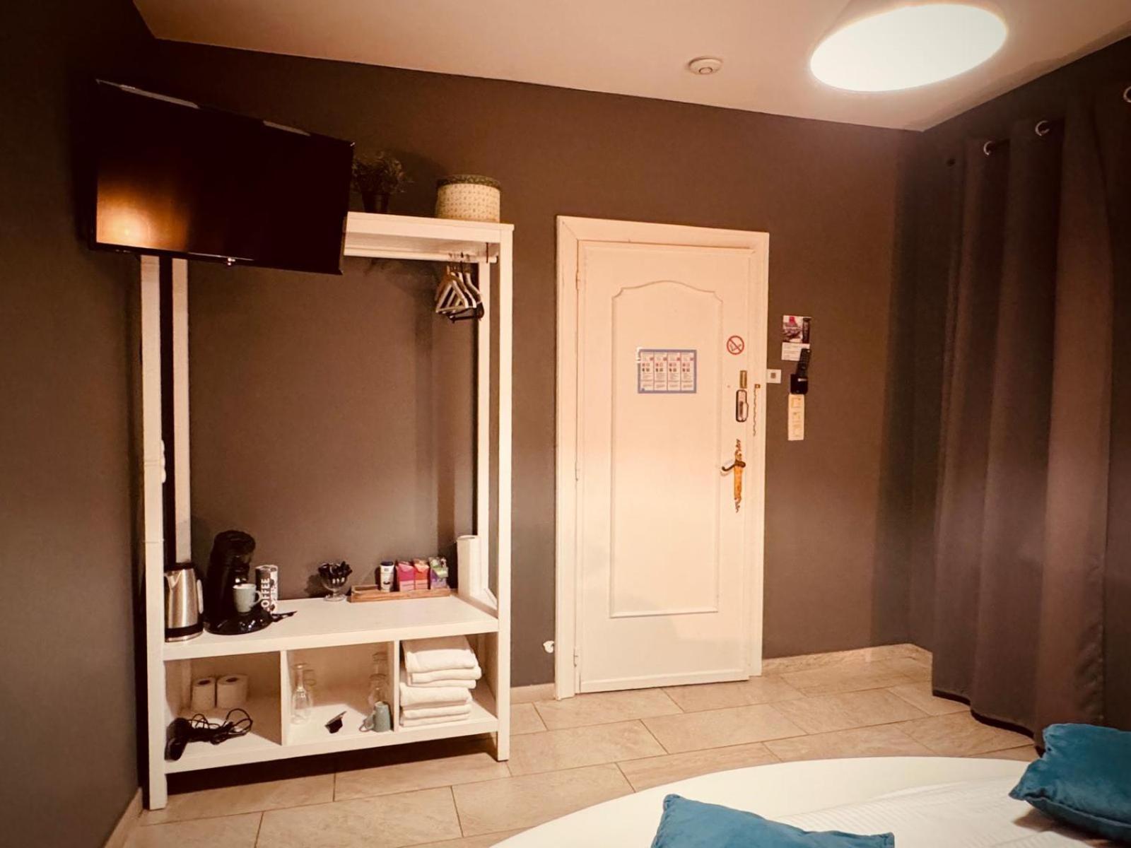 The Rose Suites Брюж Екстериор снимка